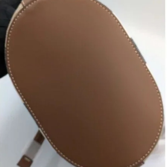 Brand NEW Burberry Bucket Bag - Picture 6 of 12